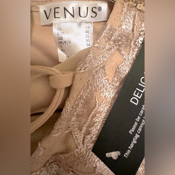 NWT Venus Dress, Blush Pink with Gold Sequin Detail, Women’s Size 16 - Picture 7 of 10